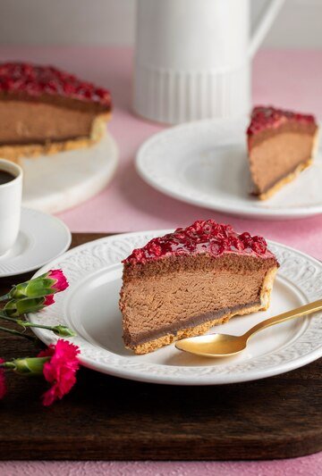 Chocolate Cheesecake with Raspberry Coulis