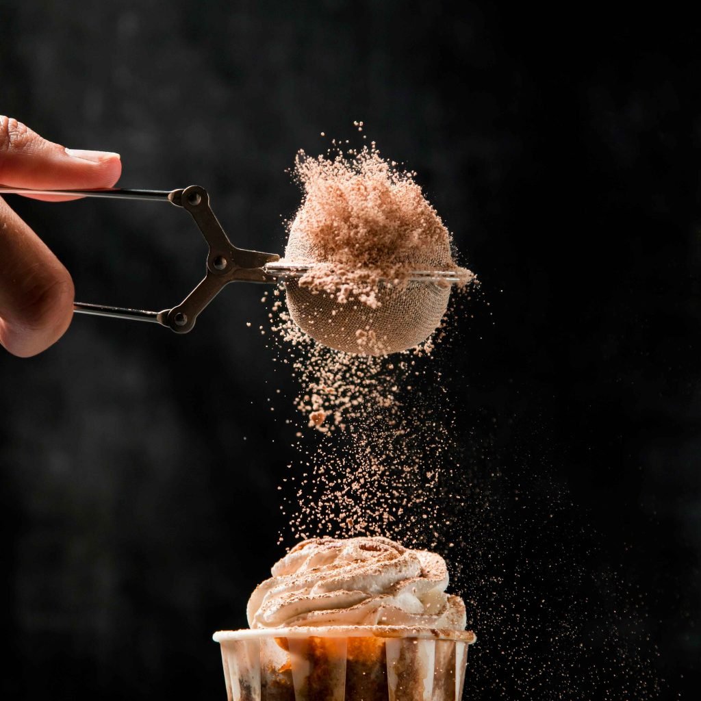 How to Use Luster Dust on Buttercream