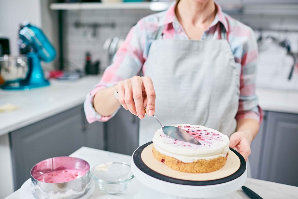 How to Lessen the Sweetness of Buttercream Frosting