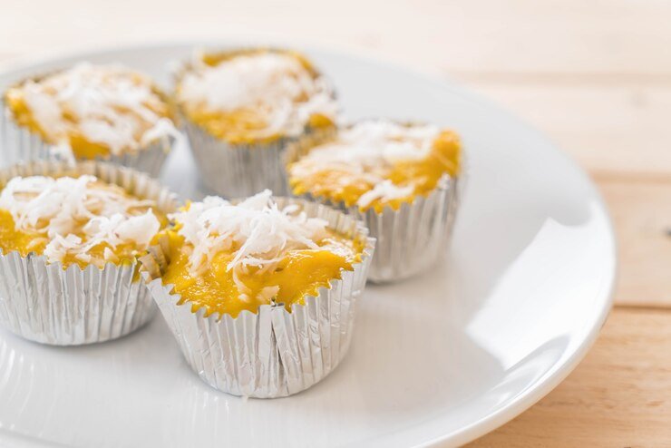 Vegan Mango Coconut Muffins